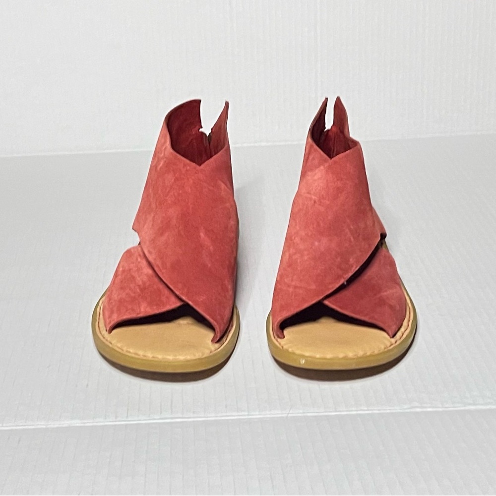 Born Iwa Sandals - Picture 10 of 13